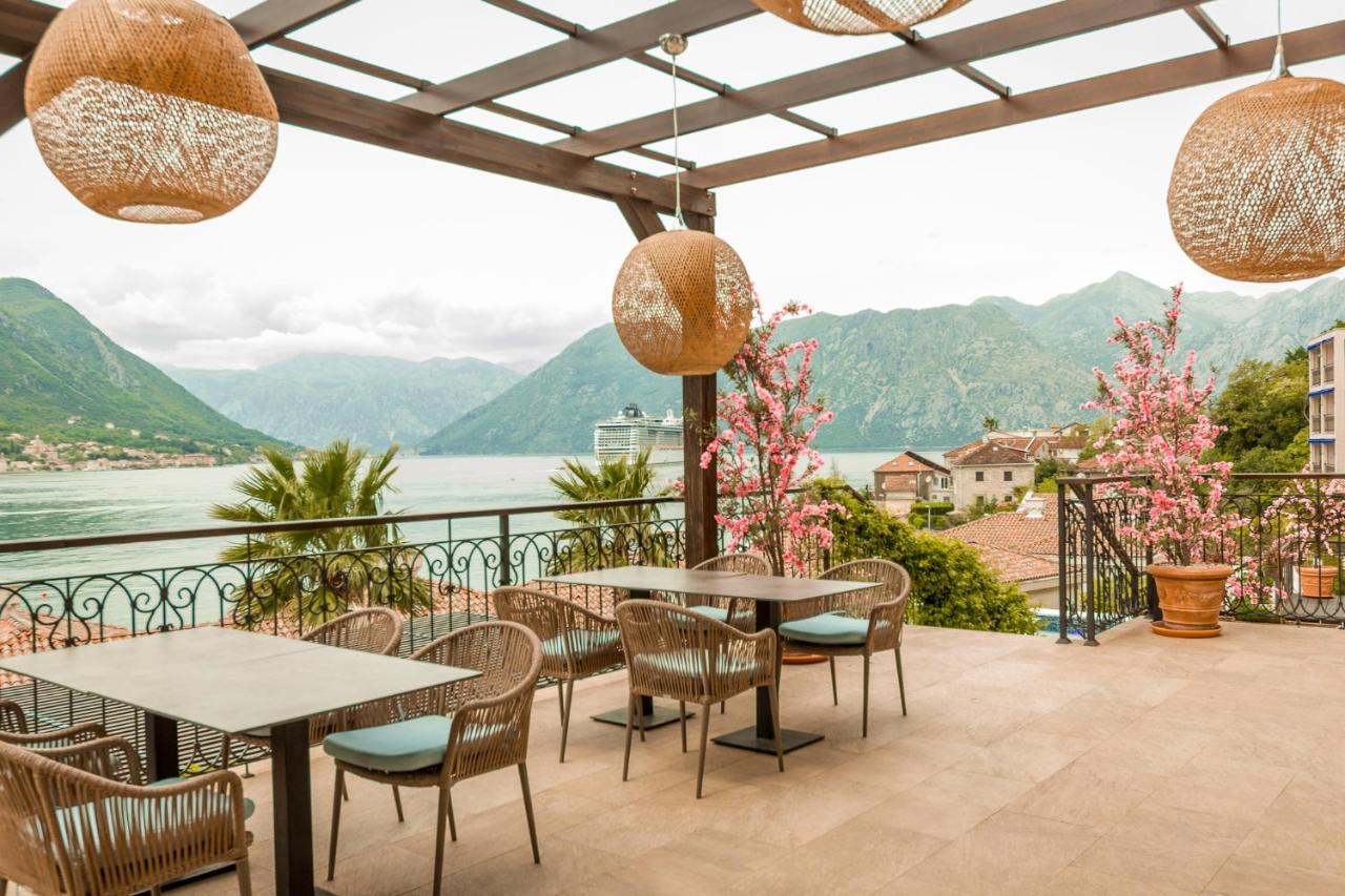Huma Kotor Bay Hotel And Villas Eksteriør bilde The Terrace at the Hotel